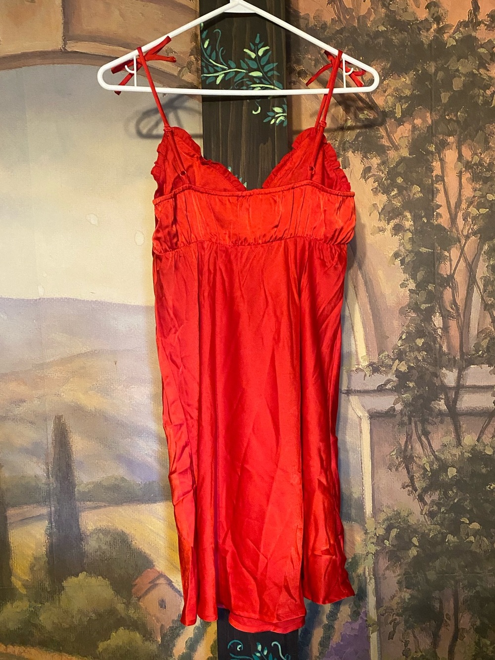 Red slip dress with bow accents - Picture 4 of 7